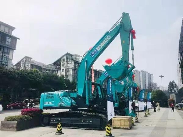 小型農(nóng)用挖掘機(jī)發(fā)動(dòng)機(jī)如何處理碳沉積？