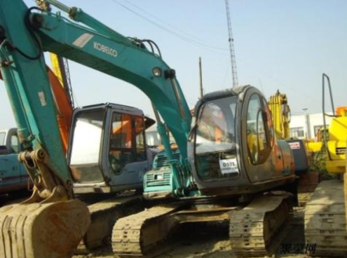 挖掘機陷車，你需要了解以下方法